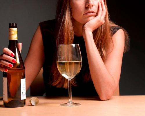 Анонимное лечение женского алкоголизма в Межгорье
